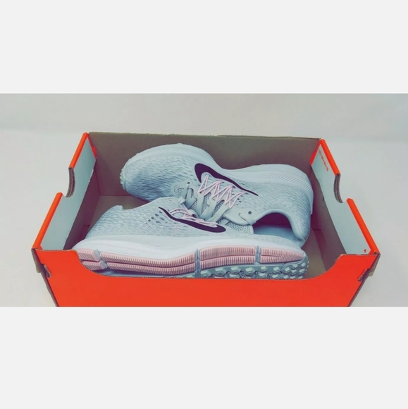 Nike Zoon Winflo (Size 5) - Picture 4 of 6